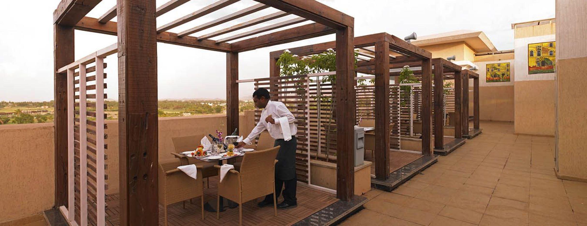 Royal Orchid Central Kireeti Hampi, Hospet Ngoại thất bức ảnh
