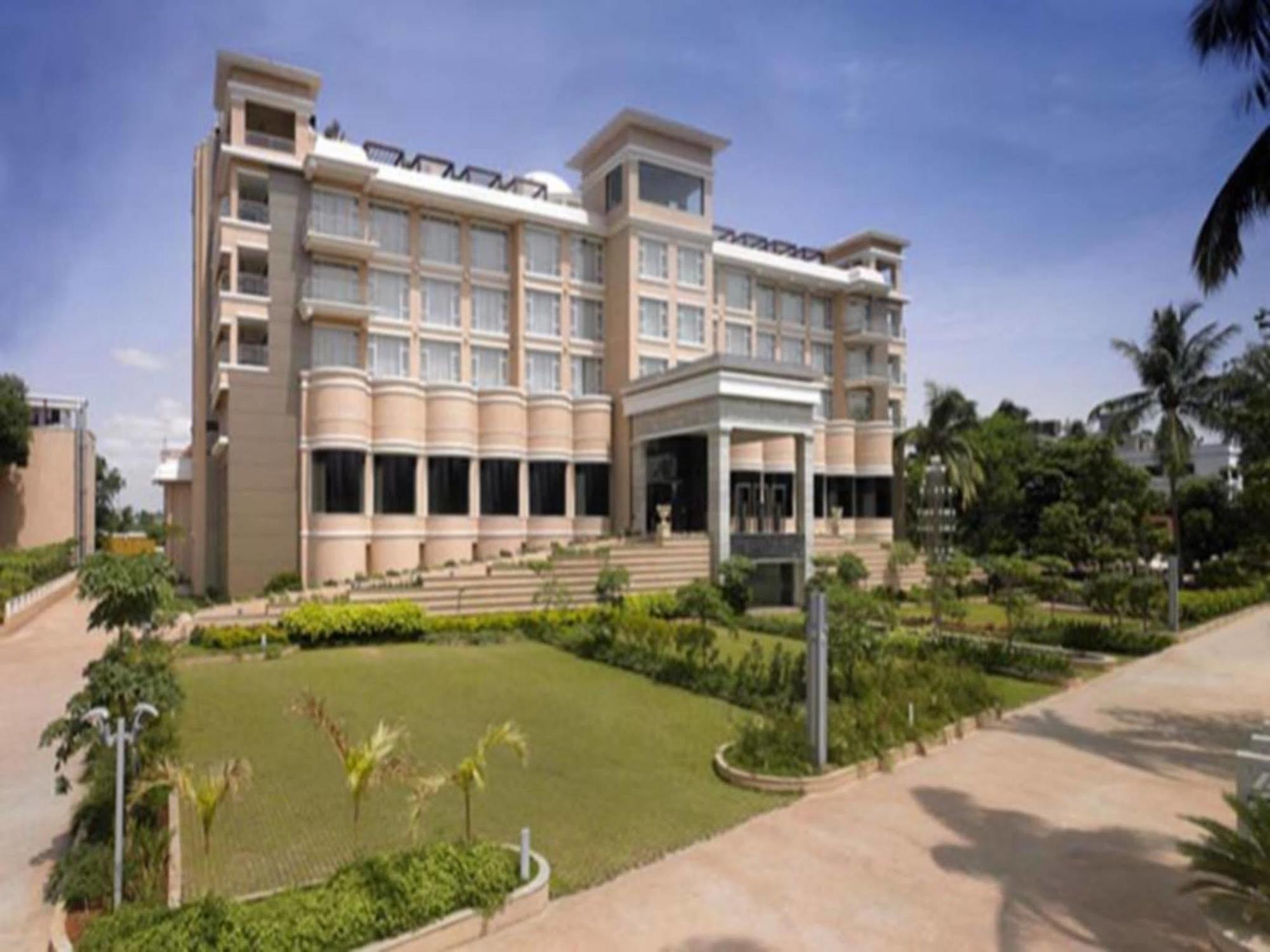 Royal Orchid Central Kireeti Hampi, Hospet Ngoại thất bức ảnh