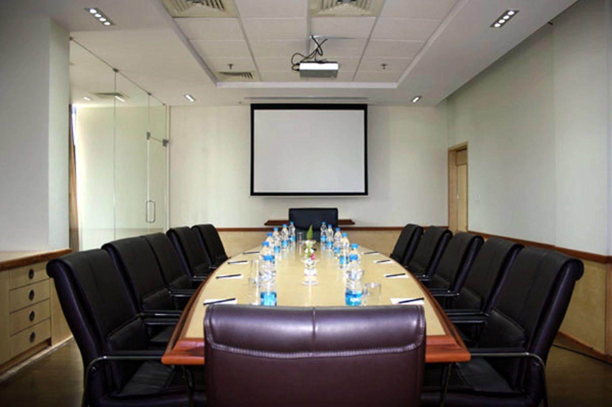 Royal Orchid Central Kireeti Hampi, Hospet Ngoại thất bức ảnh